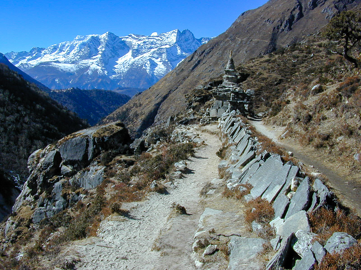 Day 16 & 17 - Hike down to Thashingo & Monjo